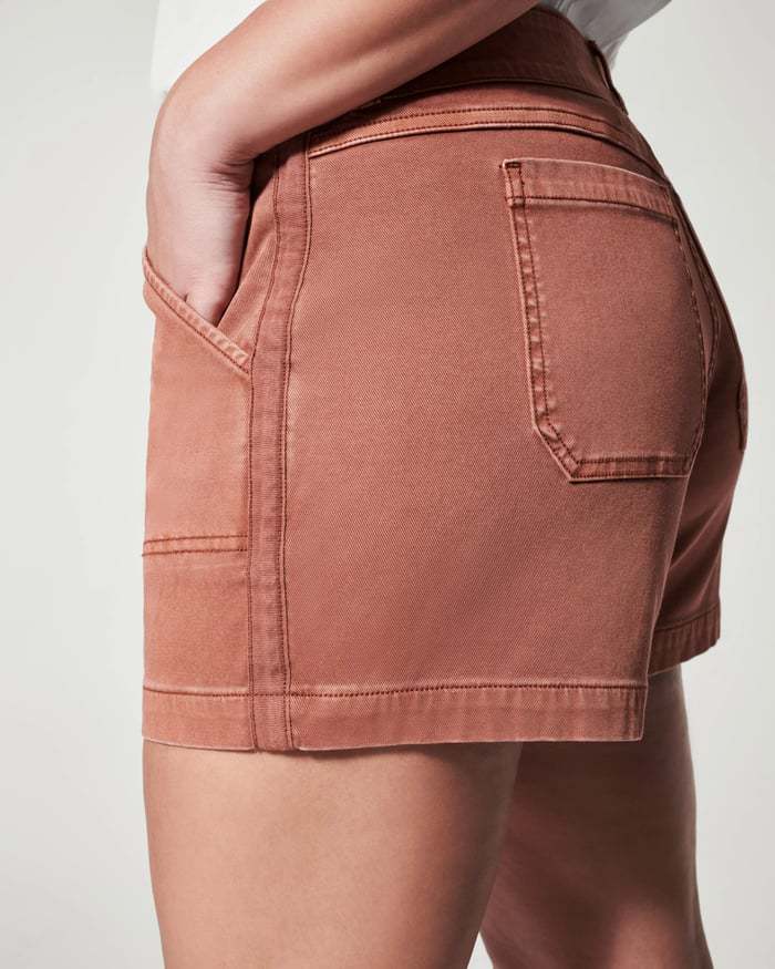 Well Tailored Garment with a Graceful Silhouette
