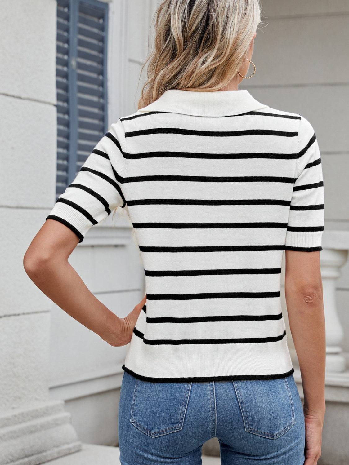 Well Tailored Sweater with a Graceful Silhouette