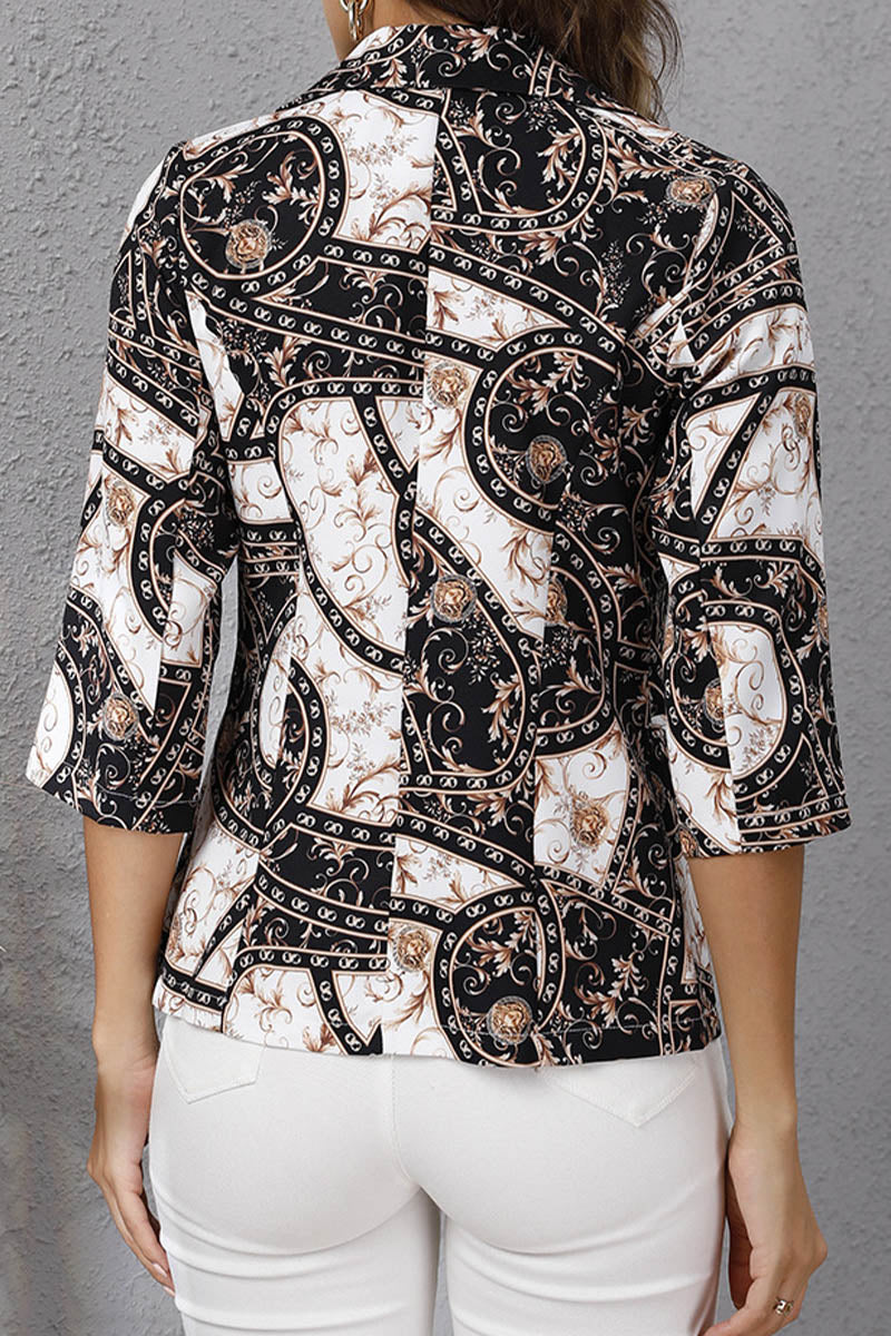 Elegantly Styled Jacket for Everyday Wear