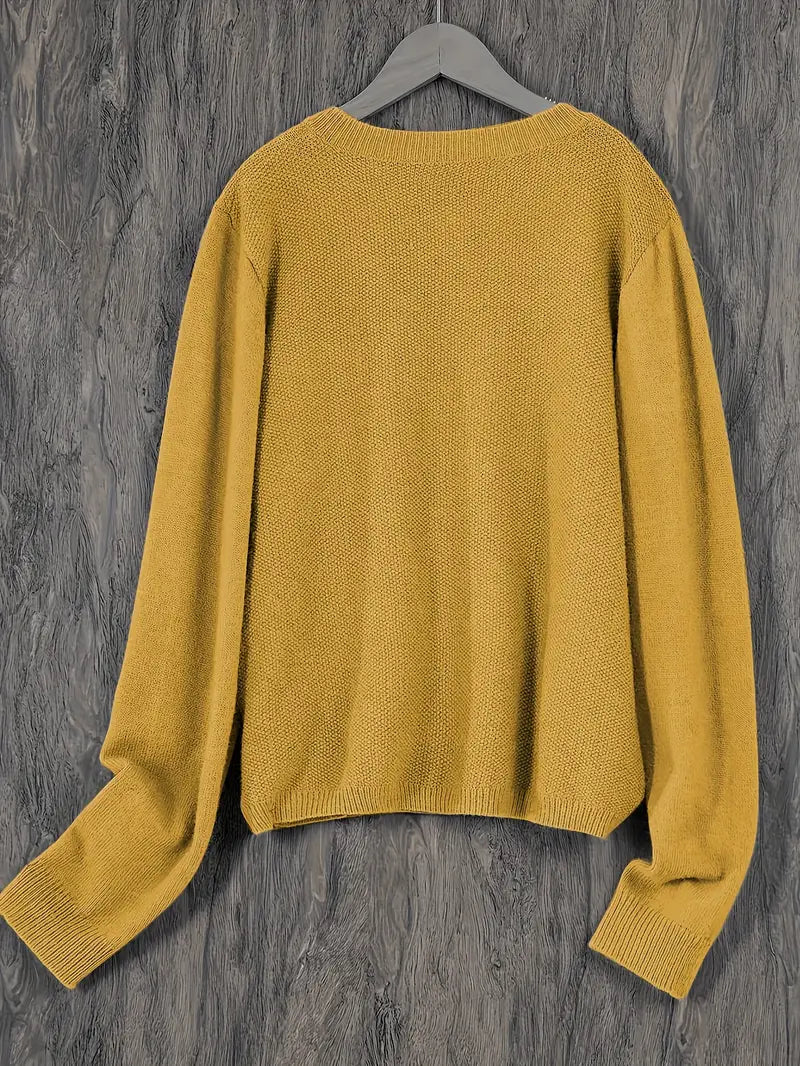 Effortlessly Elegant Cardigan with a Timeless Design