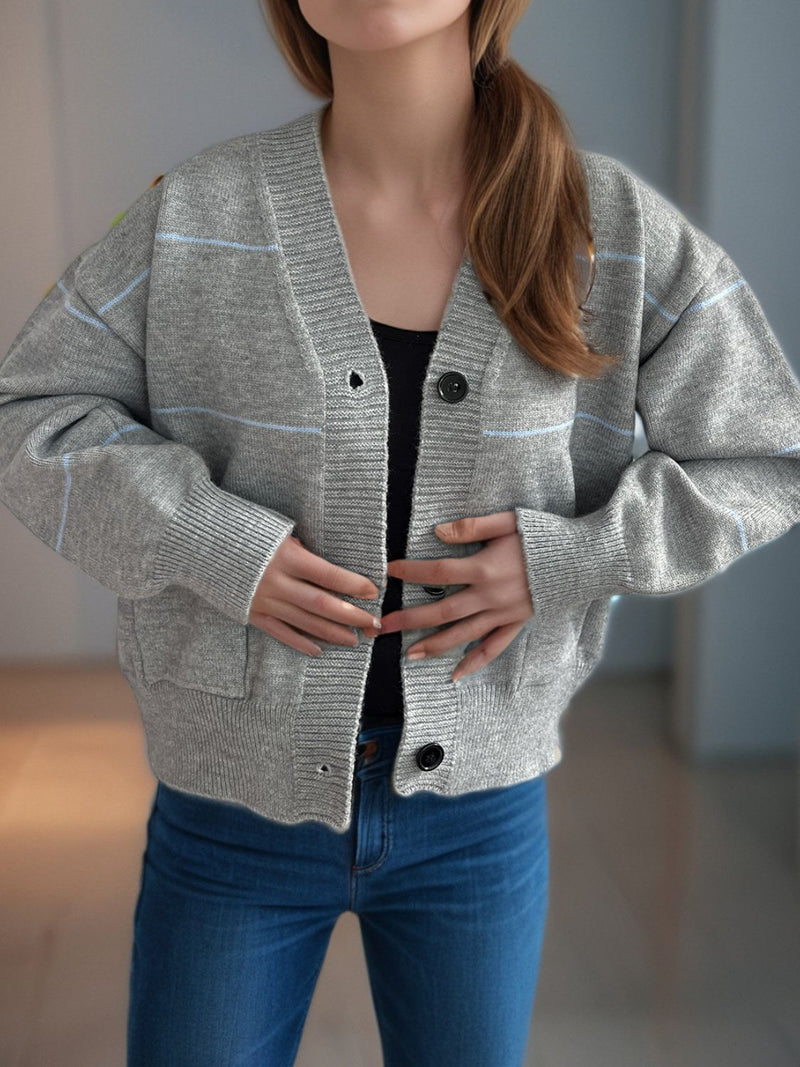 Effortlessly Elegant Cardigan with a Timeless Design