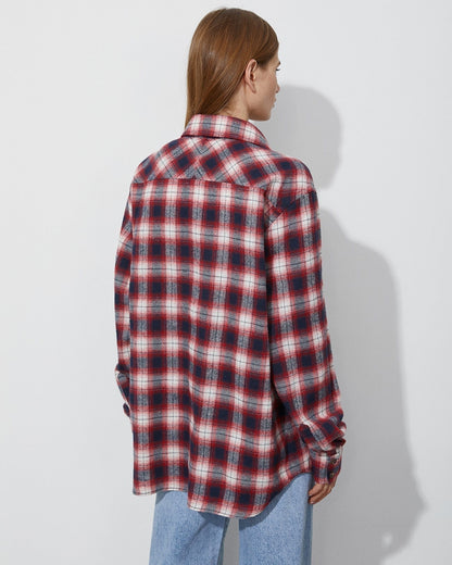 Elegantly Styled Shirt for Everyday Wear