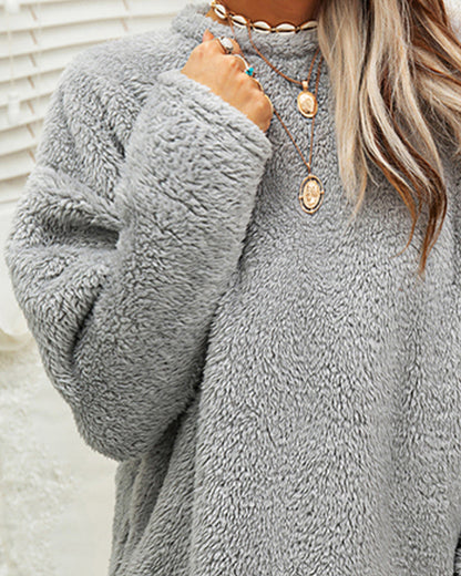 Effortlessly Elegant Sweater with a Timeless Design