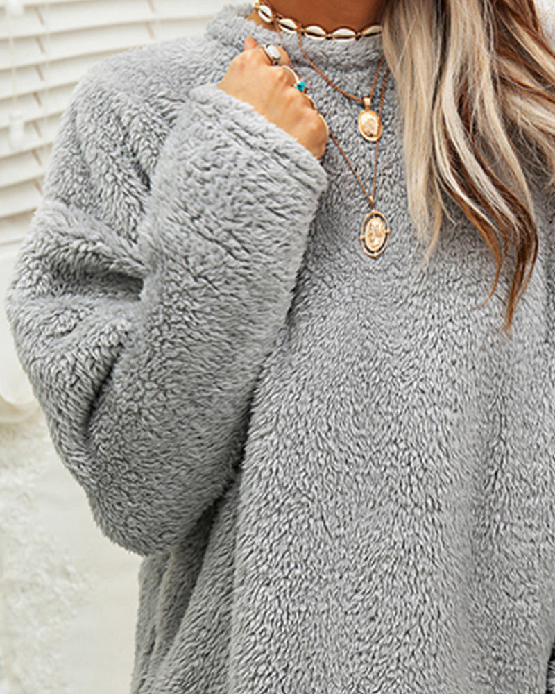 Effortlessly Elegant Sweater with a Timeless Design