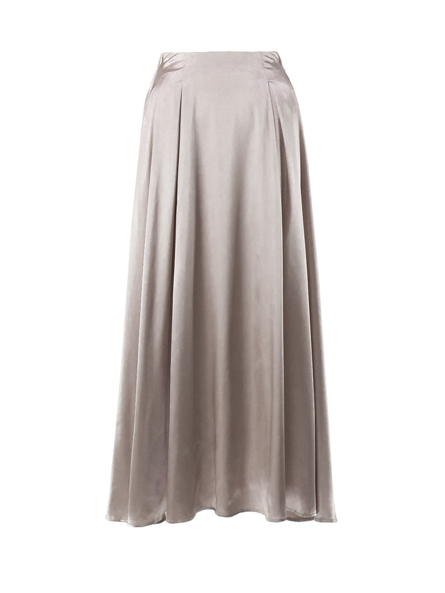 Sophisticated Garment with a Clean Classic Look
