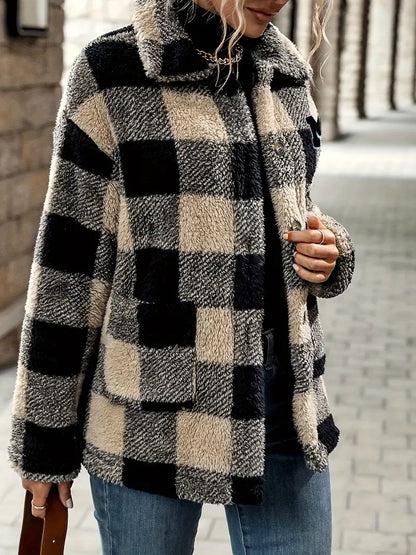Effortlessly Elegant Jacket with a Timeless Design