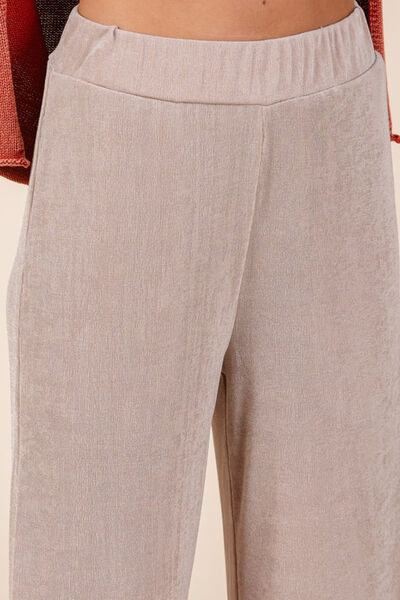 Sophisticated Pants with a Clean Classic Look