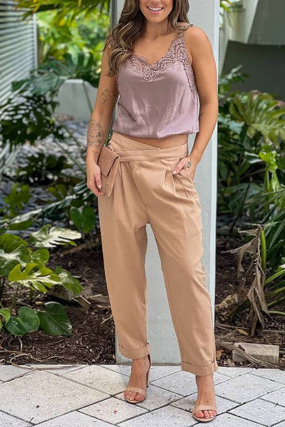 Well Tailored Trousers with a Graceful Silhouette