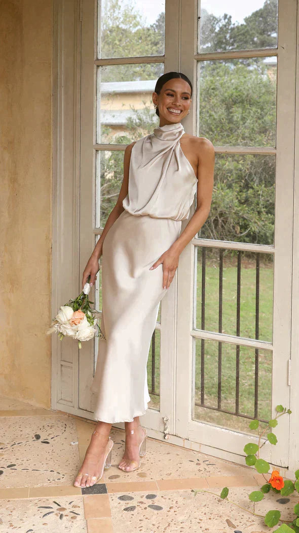 Classic Vintage & Enduringly Stylish Dress