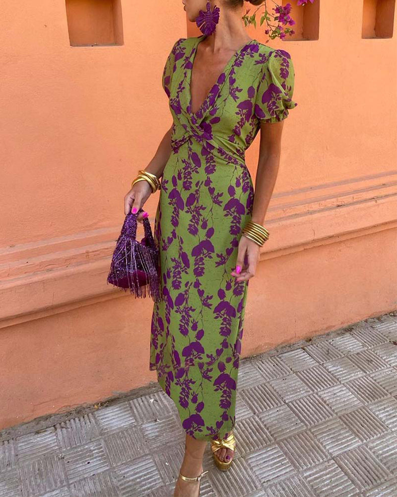 Gracefully Styled Dress for Any Occasion