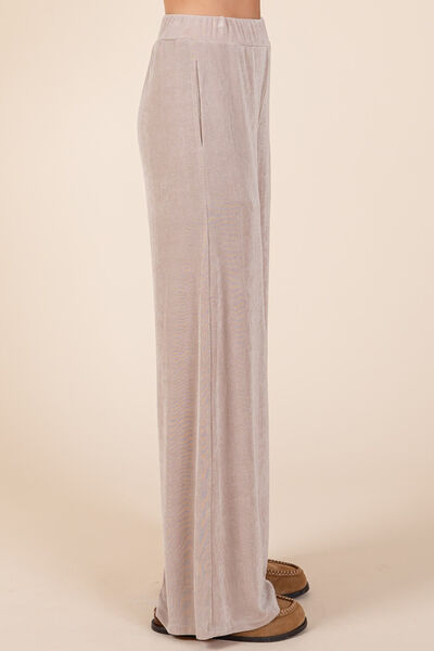 Sophisticated Pants with a Clean Classic Look