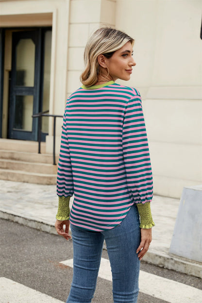 Effortlessly Elegant Top with a Timeless Design