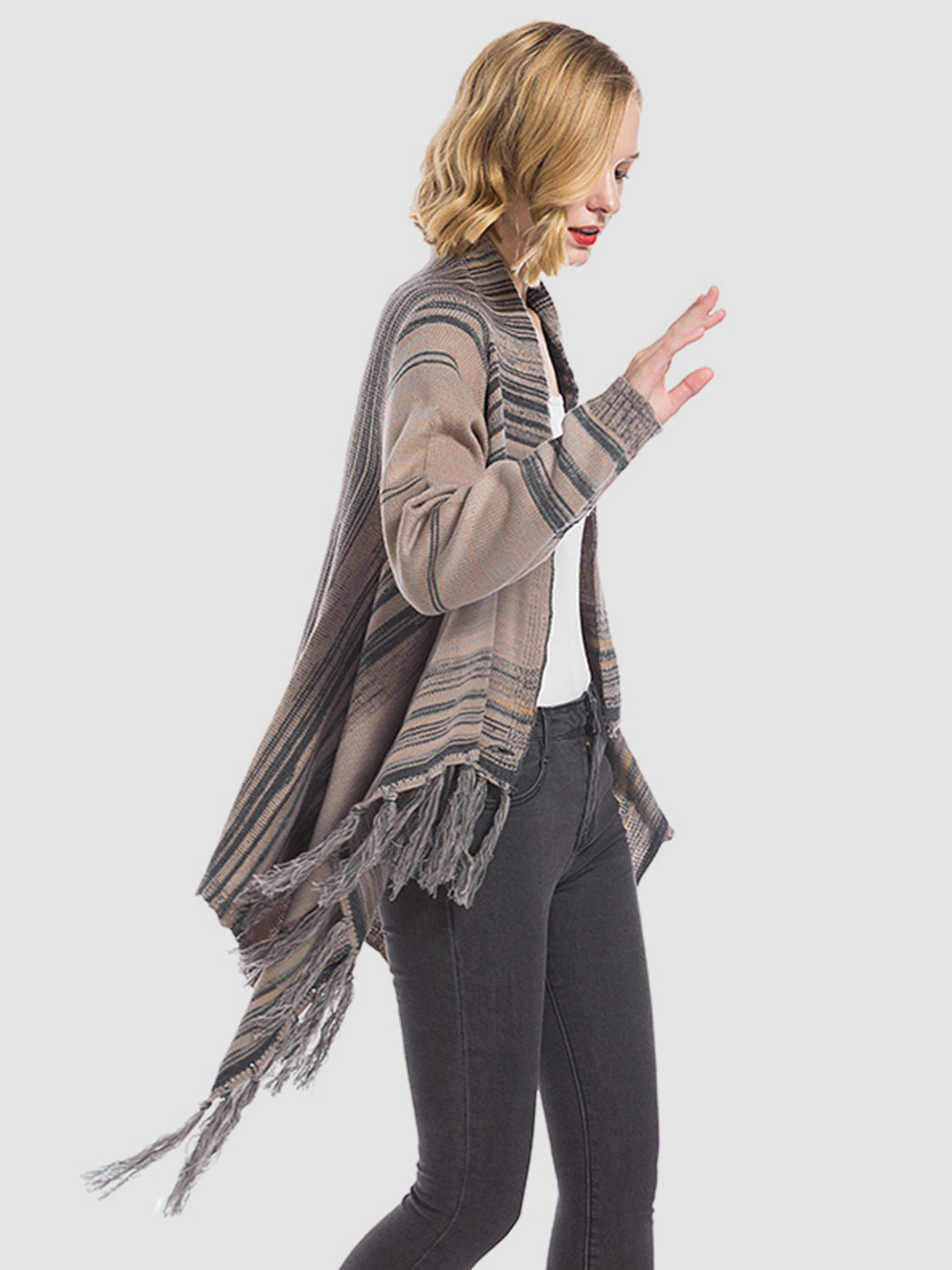 Gracefully Styled Cardigan for Any Occasion