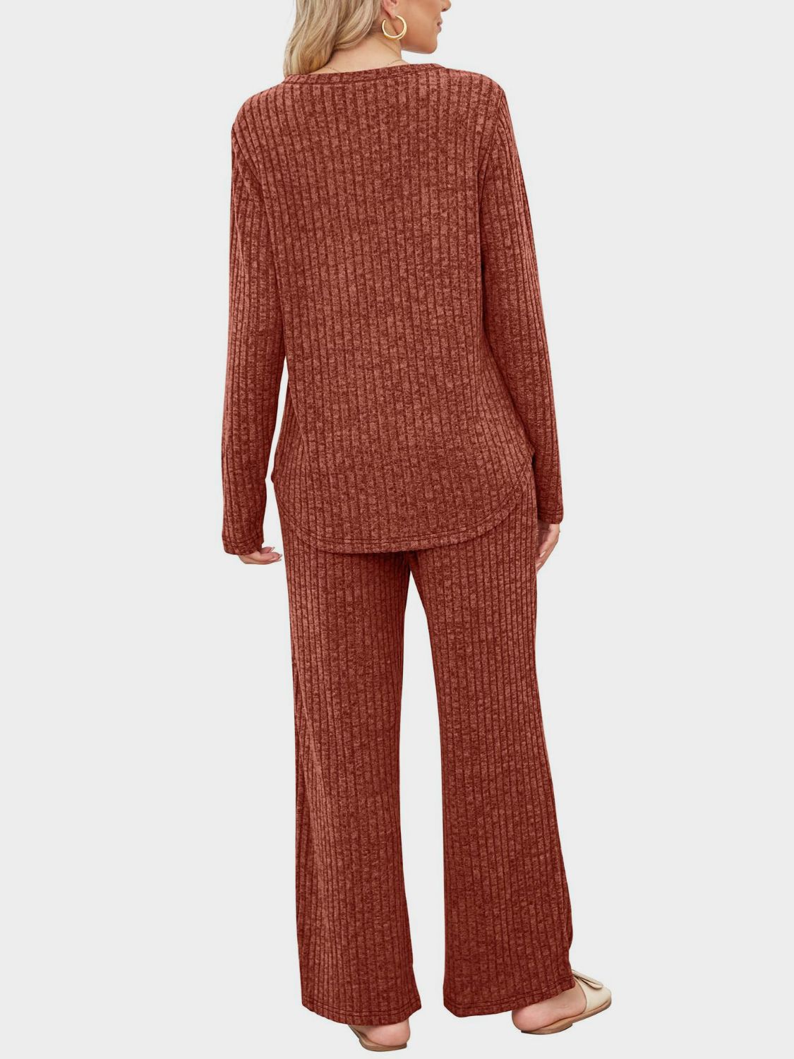 Polished Trousers with an Effortless Classic Look
