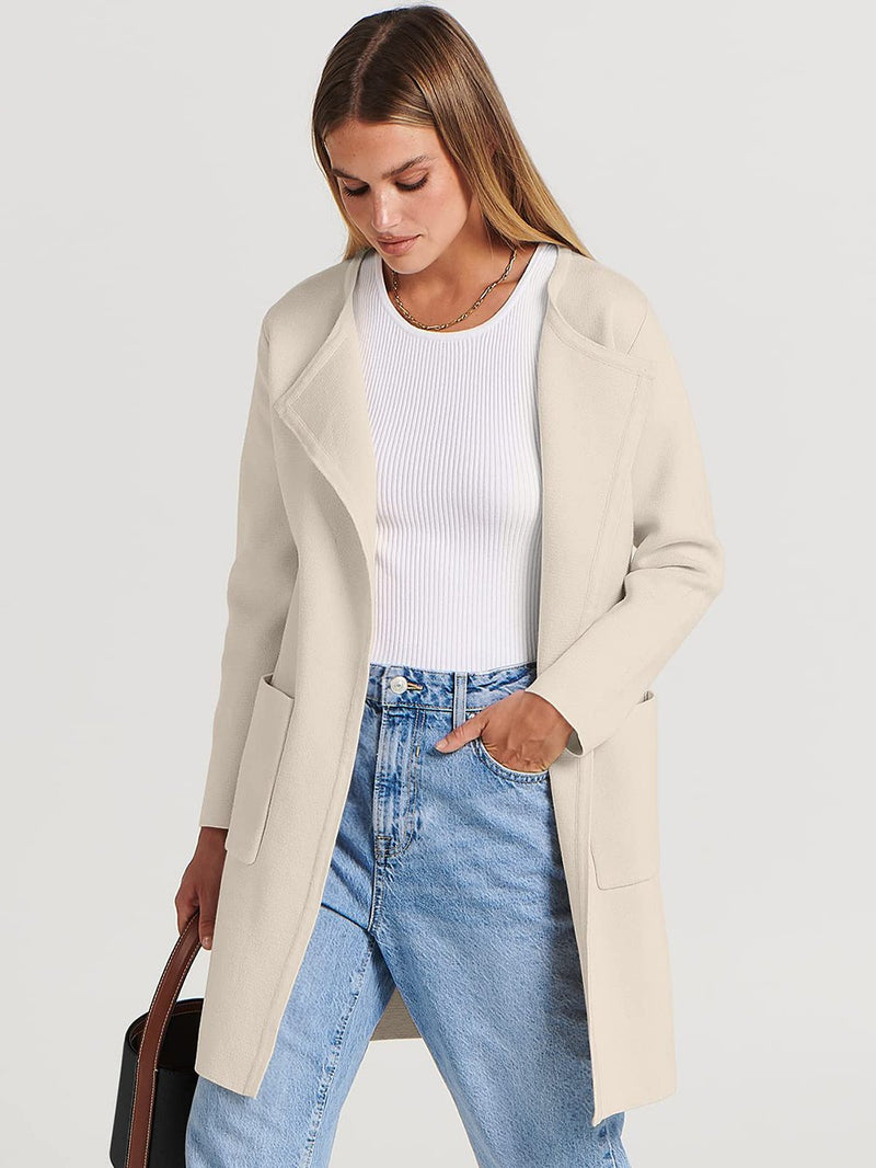 Well Tailored Jacket with a Graceful Silhouette