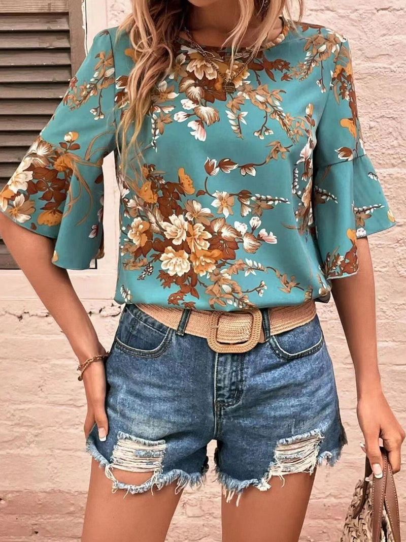 Beautifully Finished Blouse in a Timeless Design