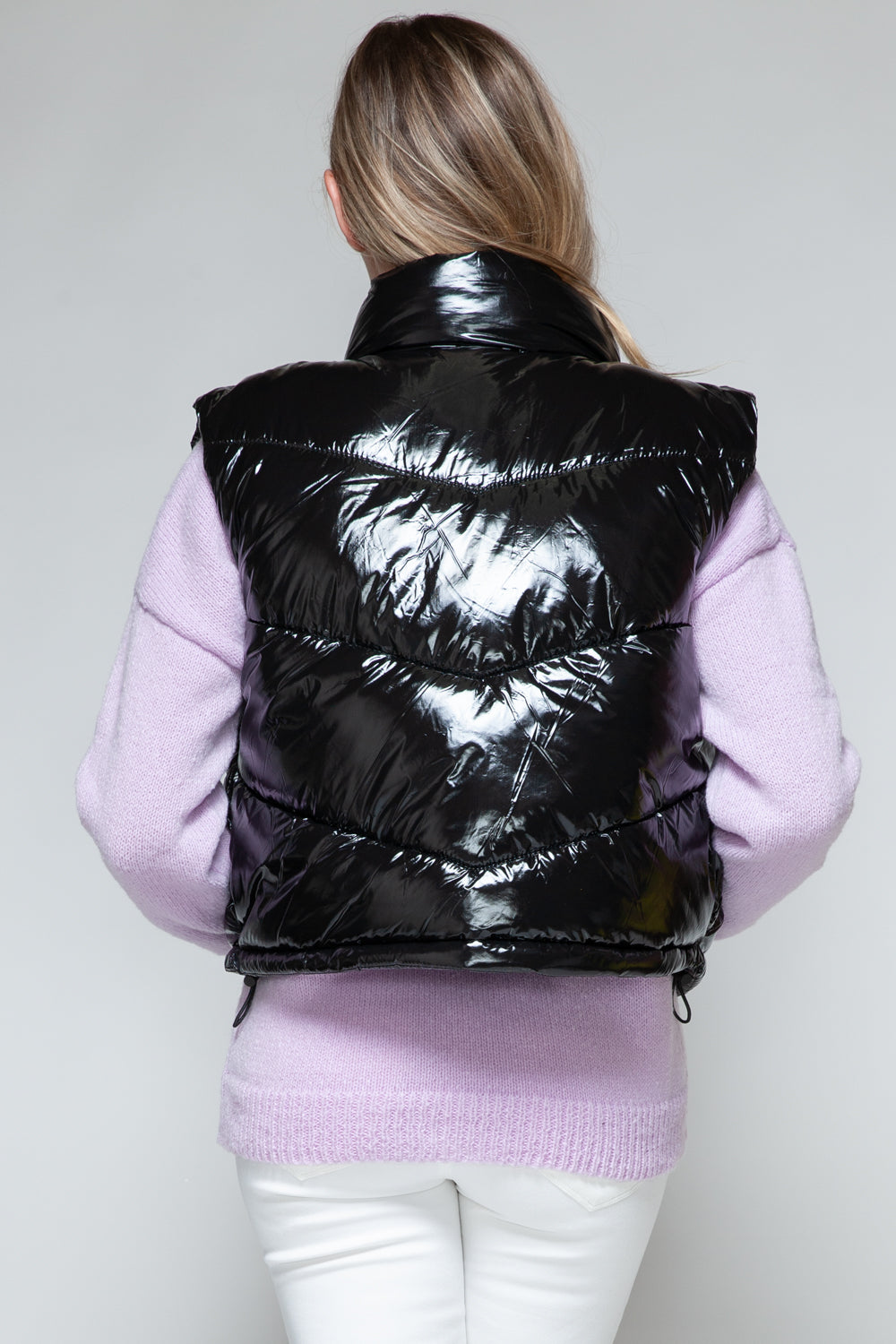 Effortlessly Elegant Garment with a Timeless Design