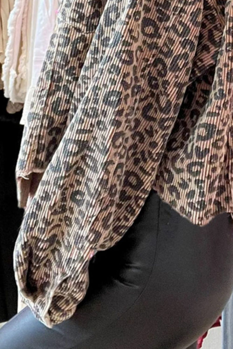 Well Tailored Jacket with a Graceful Silhouette
