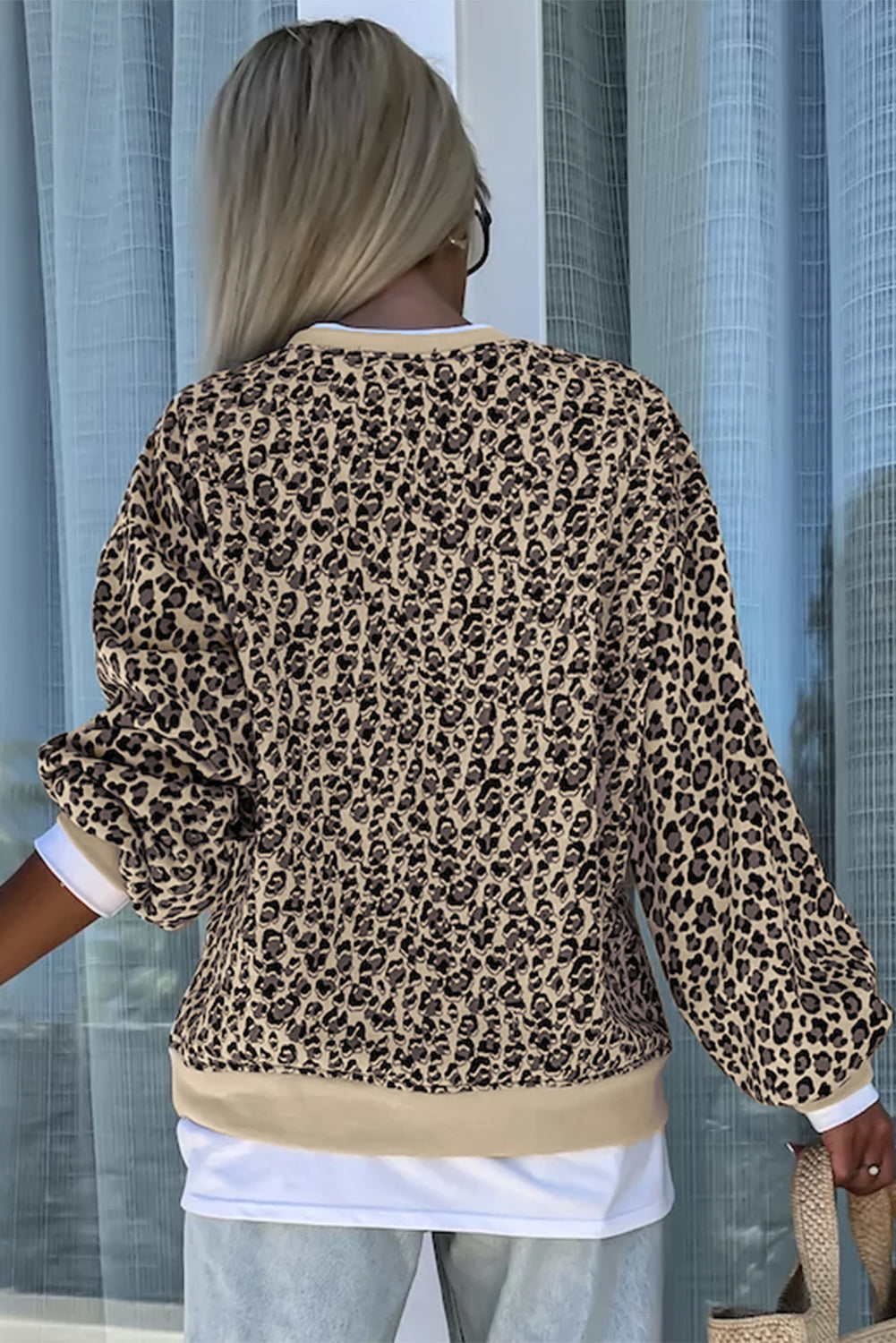 Effortlessly Elegant Garment with a Timeless Design