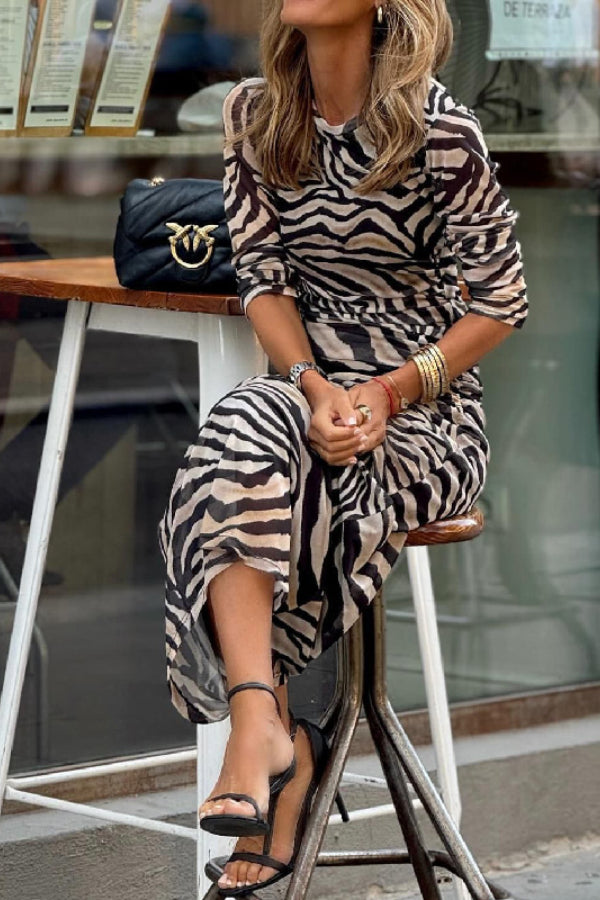 Beautifully Crafted Dress in a Classic Style