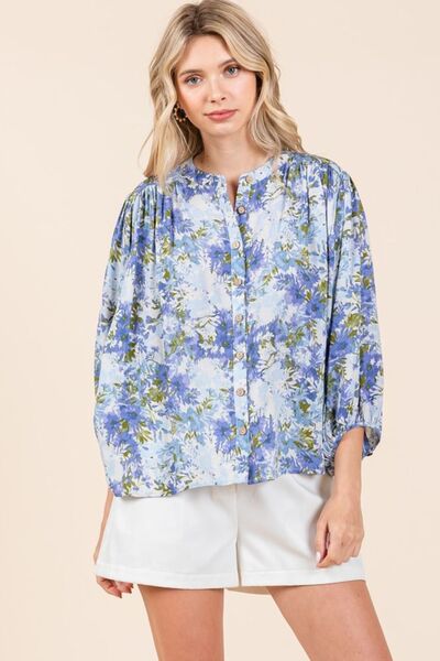 Classic Vintage Blouse with a Flattering Fit