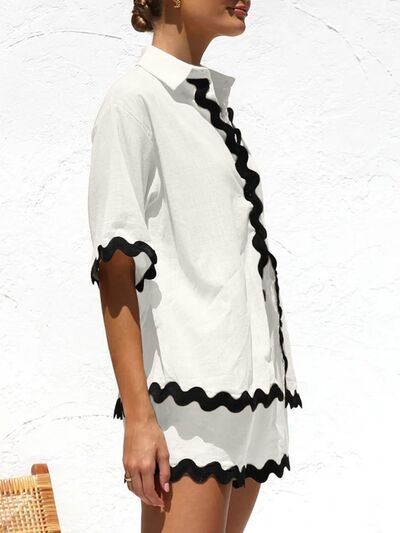 Well Tailored Top with a Graceful Silhouette