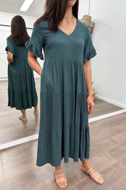 Beautifully Crafted Dress in a Classic Style
