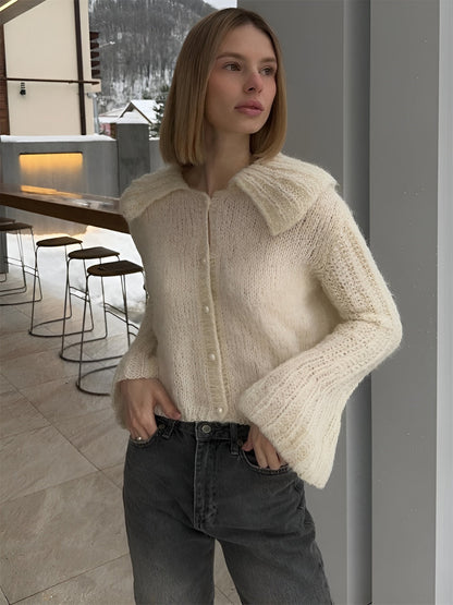 Classic Vintage & Enduringly Stylish Cardigan