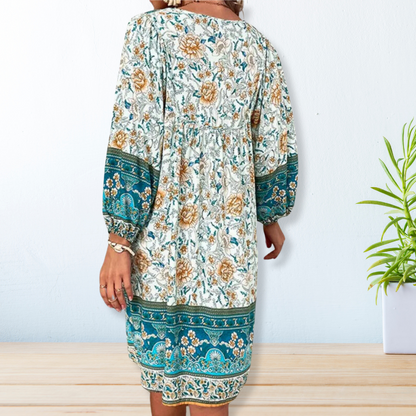 Effortlessly Elegant Dress with a Timeless Design