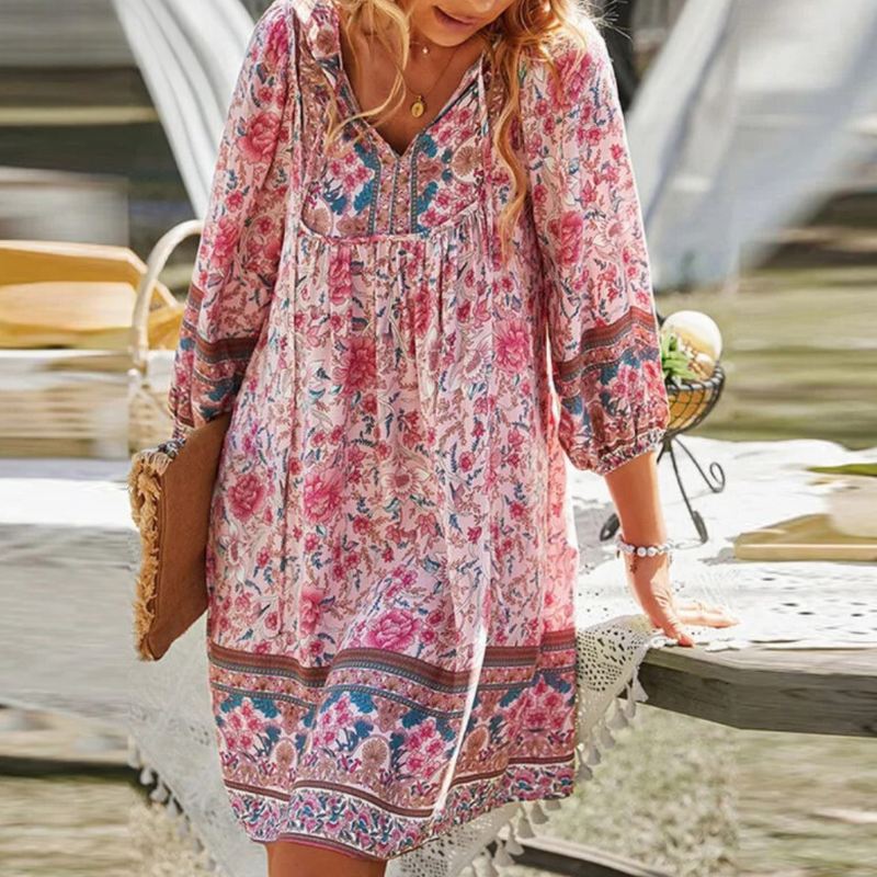 Effortlessly Elegant Dress with a Timeless Design