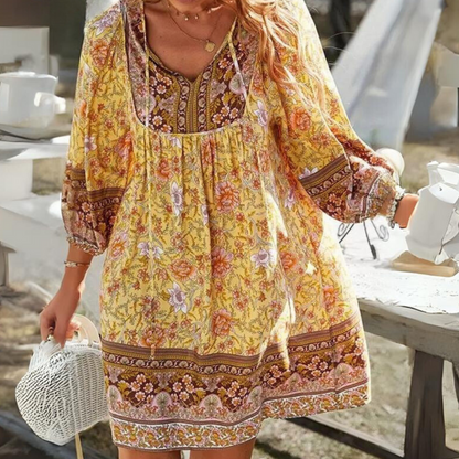 Effortlessly Elegant Dress with a Timeless Design