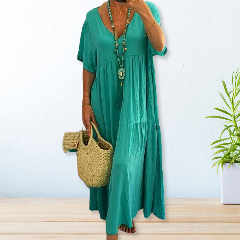 Effortlessly Elegant Dress with a Timeless Design