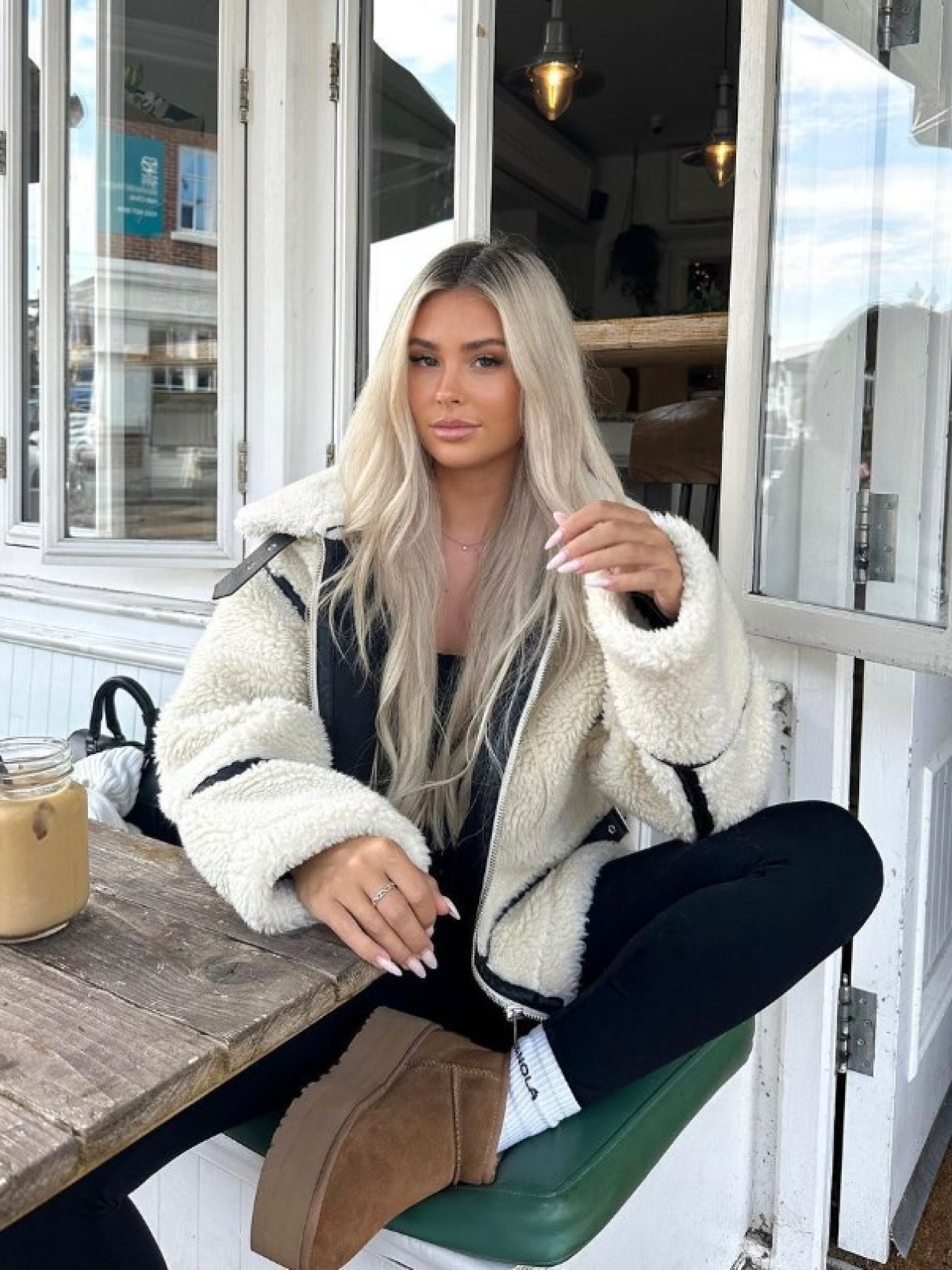 Polished Jacket with an Effortless Classic Look
