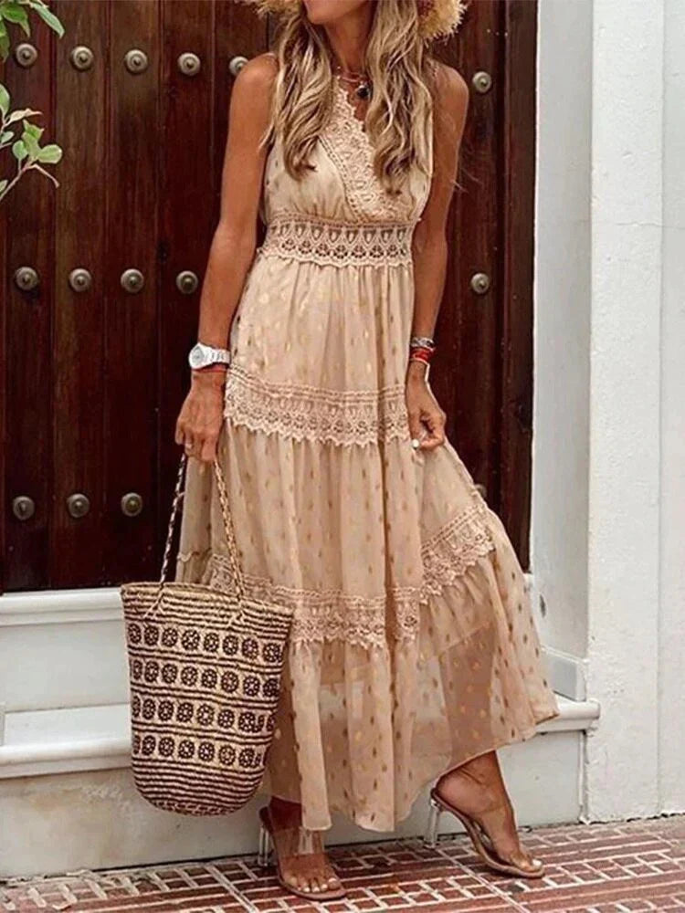 Sophisticated Dress with a Clean Classic Look
