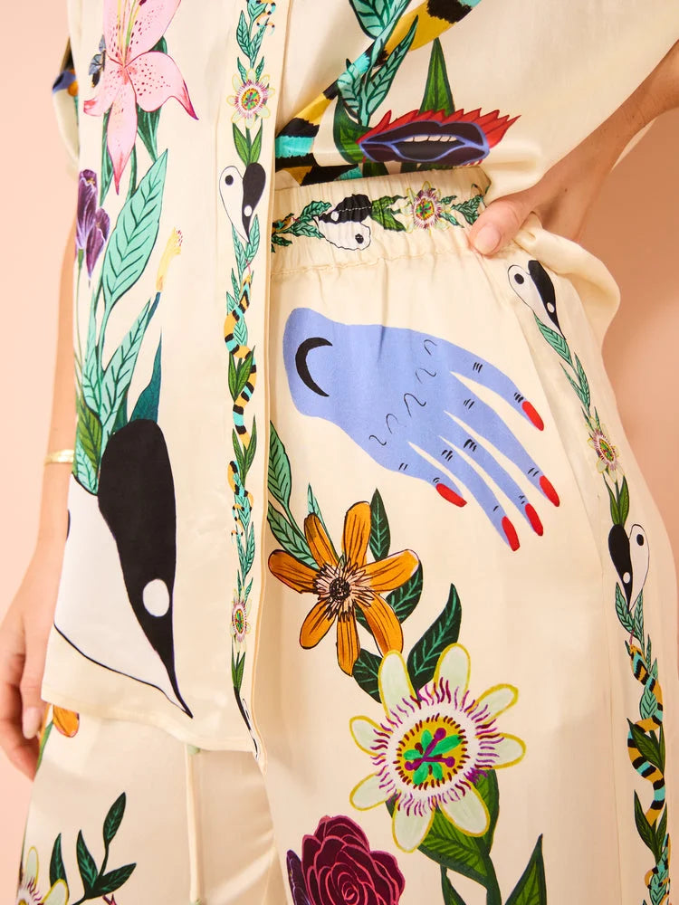 Classic Vintage Garment with a Flattering Fit