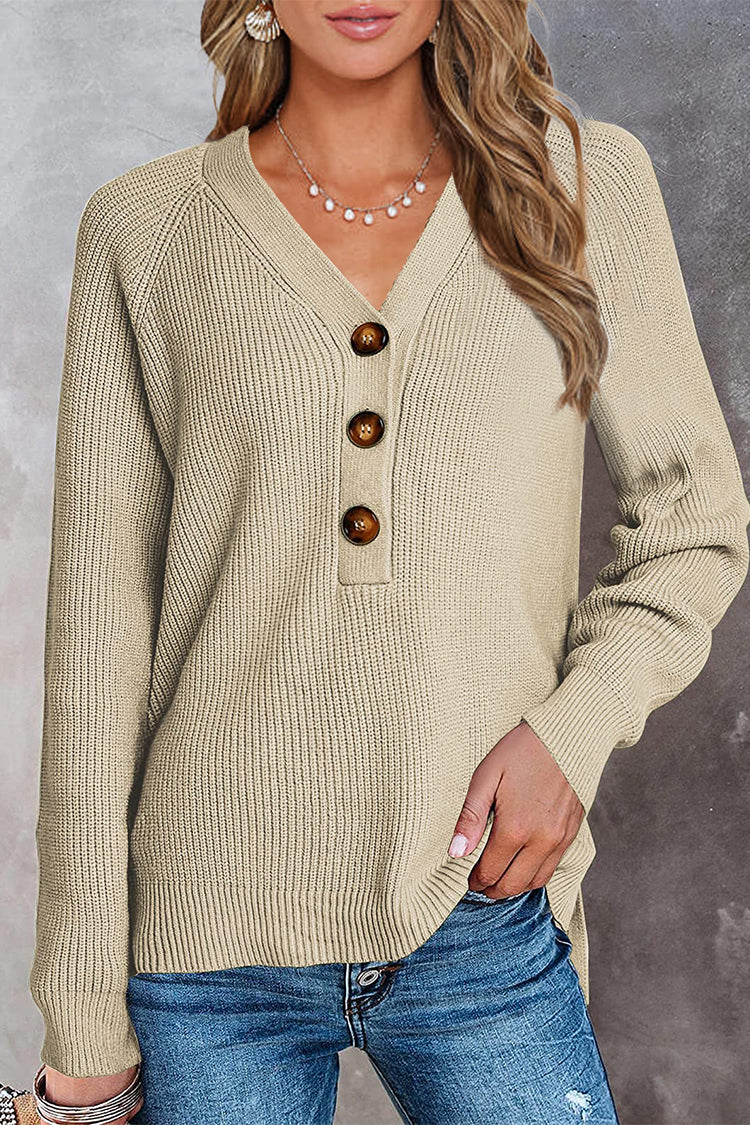 Well Tailored Sweater with a Graceful Silhouette
