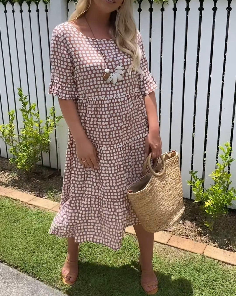 Well Tailored Dress with a Graceful Silhouette