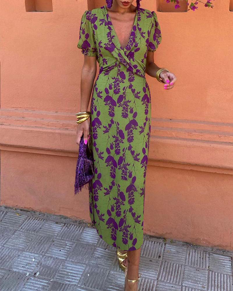 Gracefully Styled Dress for Any Occasion