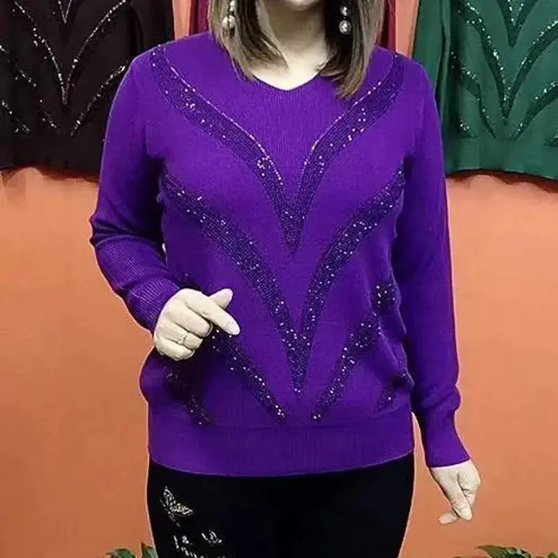 Effortlessly Elegant Sweater with a Timeless Design