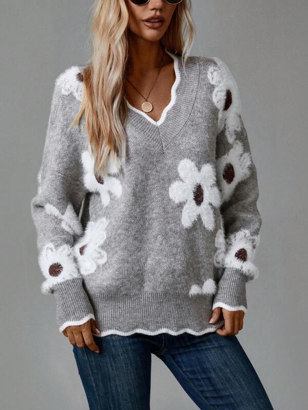 Effortlessly Elegant Sweater with a Timeless Design
