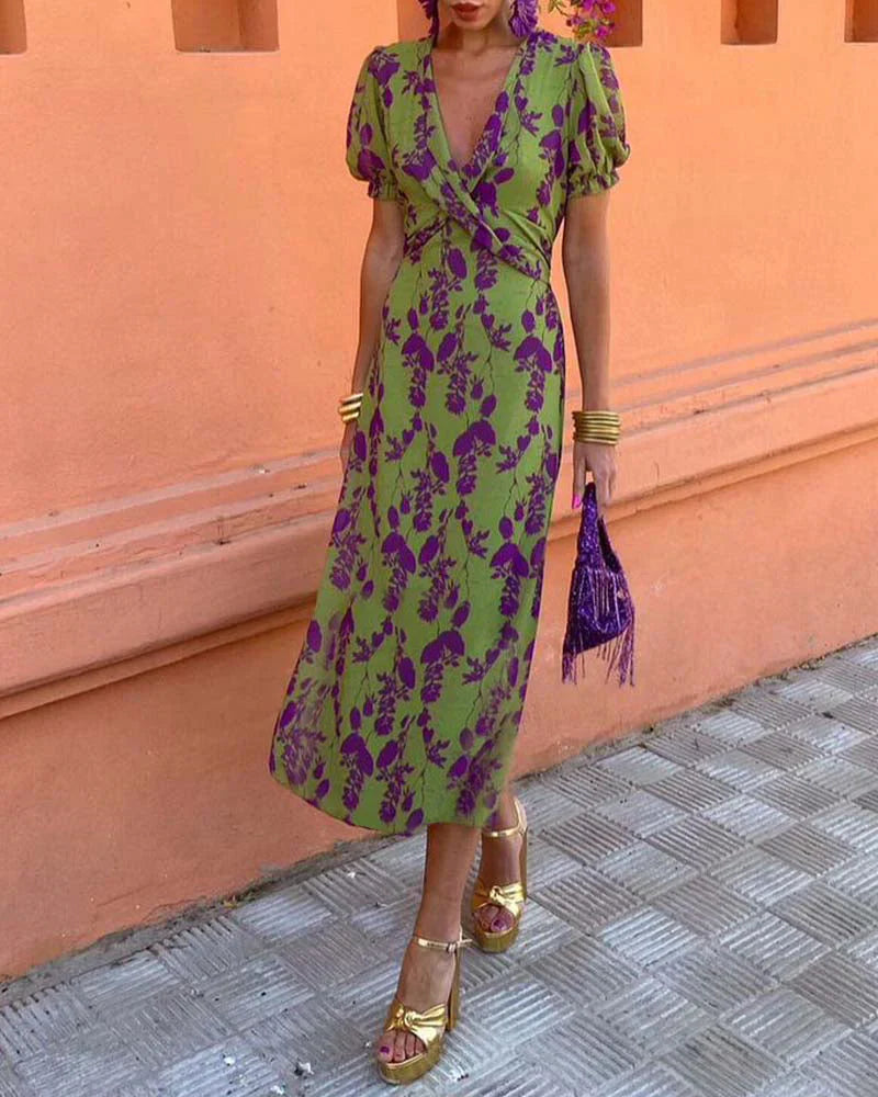 Gracefully Styled Dress for Any Occasion