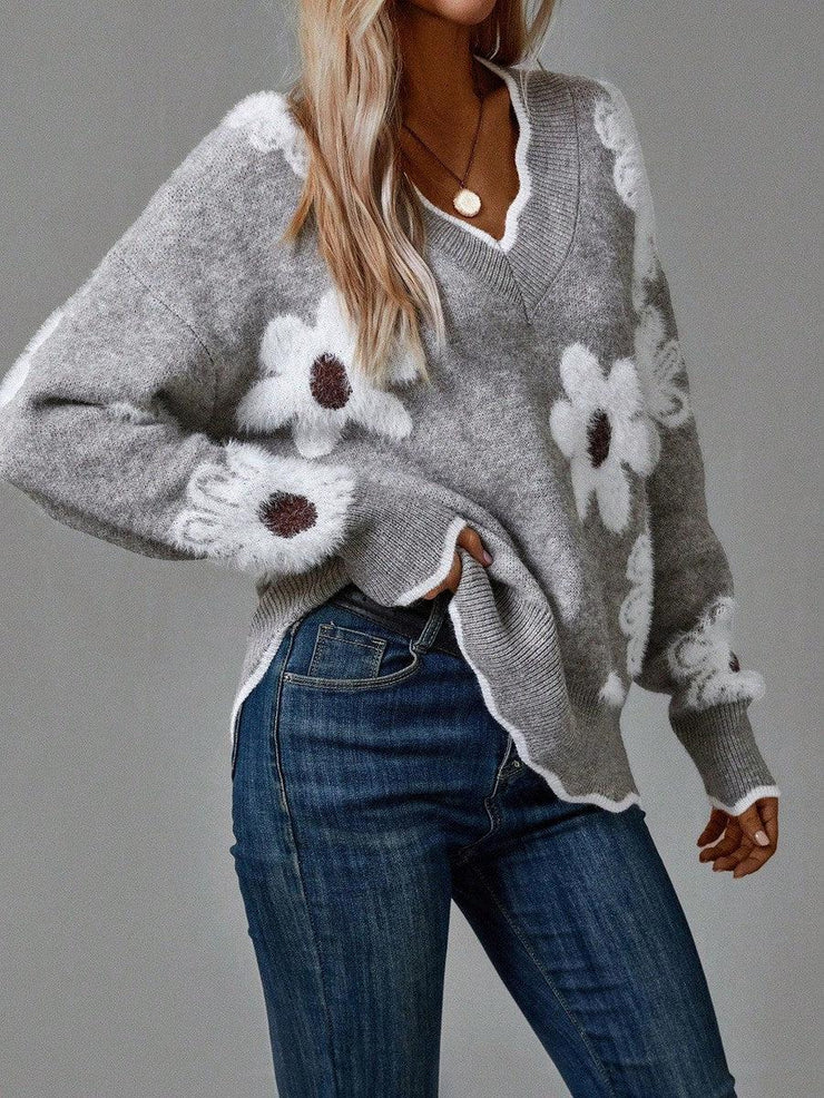 Effortlessly Elegant Sweater with a Timeless Design