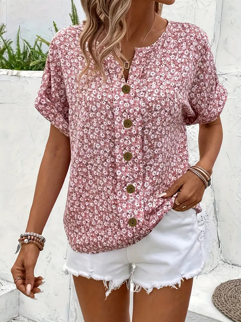 Well Tailored Blouse with a Graceful Silhouette