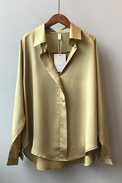 Beautifully Crafted Blouse in a Classic Style