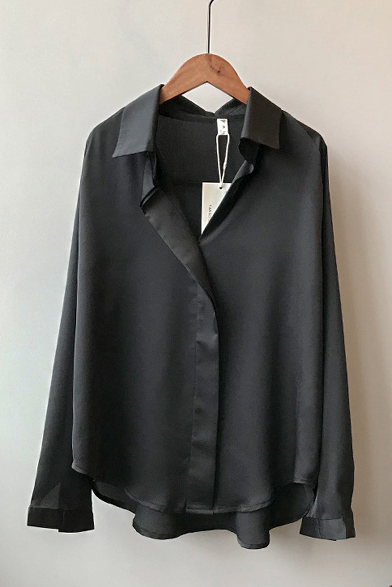 Elegantly Styled Blouse for Everyday Wear