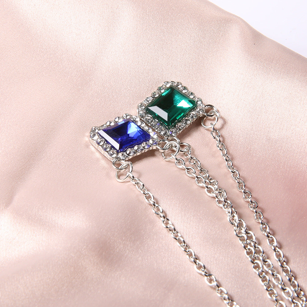 Klassinen Kaulakoru ajattomalla viehätyksellä