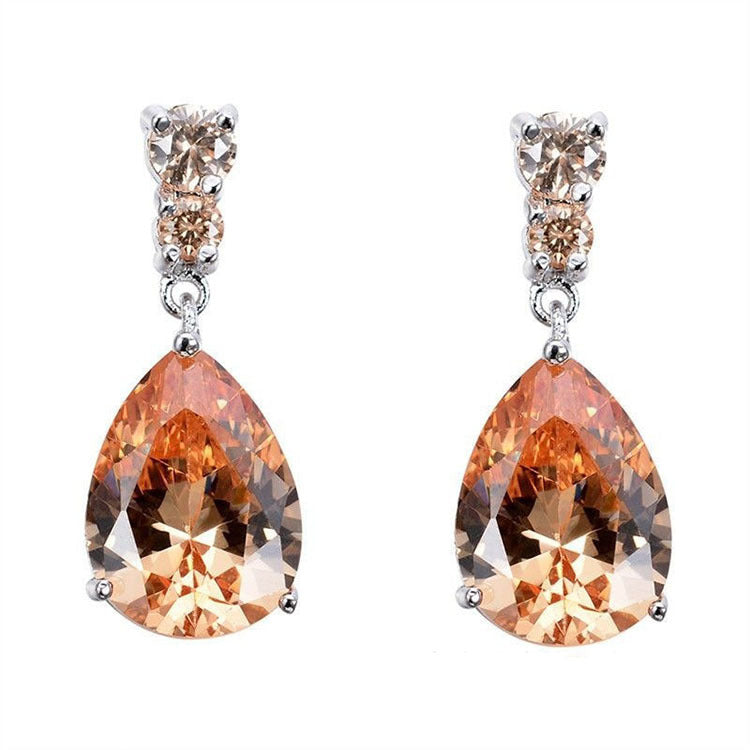 Elegantti Korvarengas jokaiseen tilaisuuteen