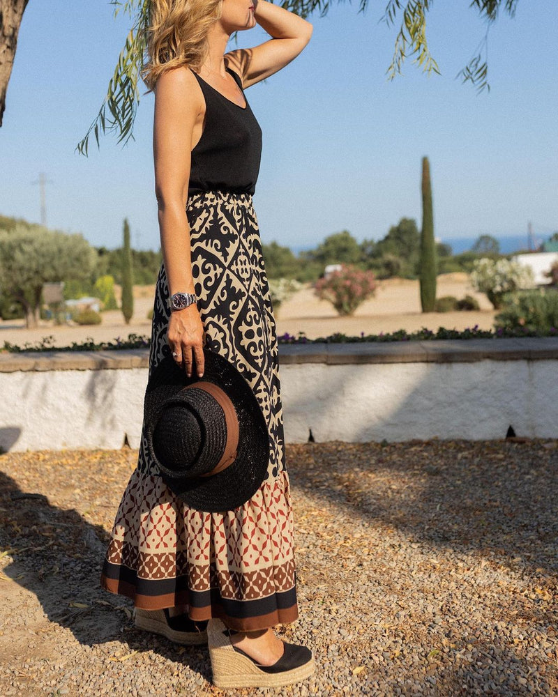 Beautifully Finished Garment in a Timeless Design