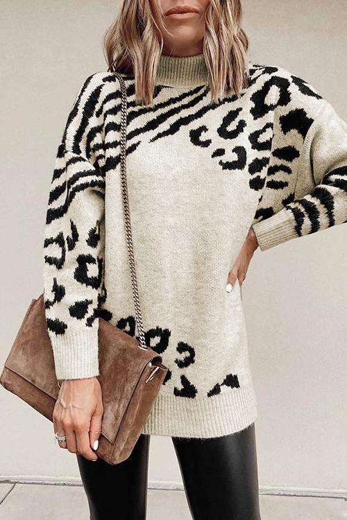 Effortlessly Elegant Sweater with a Timeless Design