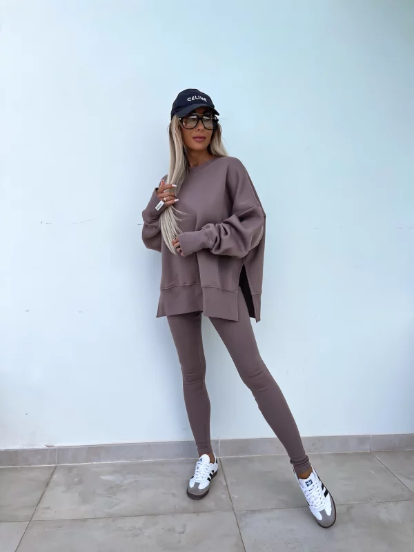 Gracefully Styled Garment for Any Occasion
